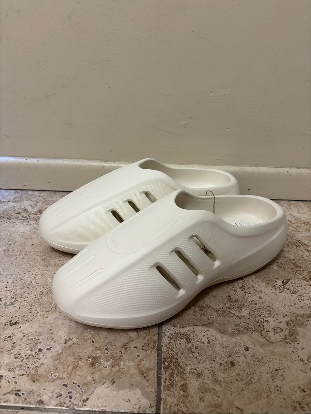 adidas adiFOM IIIInfinity Mule Sandals Men's US 12 White Slip-On JH6766